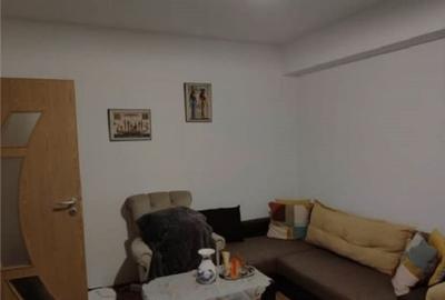 Apartament cu 2 camere decomandat în Podu Roș - 8