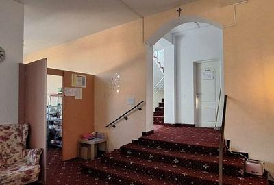 Casă / Vilă cu 8 camere de vânzare Casă / Vilă cu 8 camere de vânzare - 10