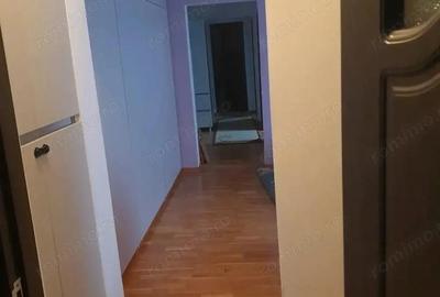 Apartament cu 3 camere decomandat în Berceni - 10