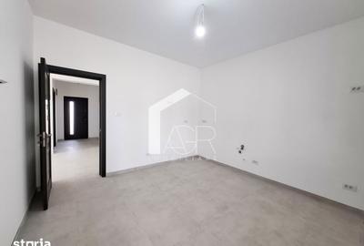 Casă cu 5 camere cu Teren 308.5 Mp în Albert - 15