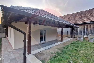 Casă cu 3 camere în Bozeni - 1
