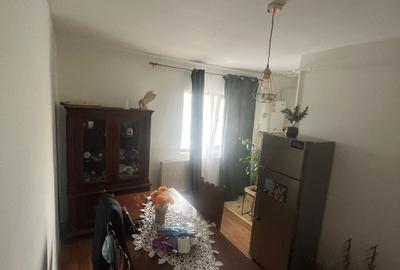 Apartament 2 camere str Pepinierii - 1