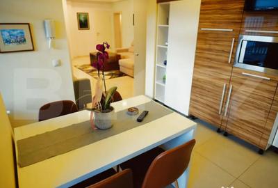 Apartament cu 4 camere decomandat, mobilat în Central - 1