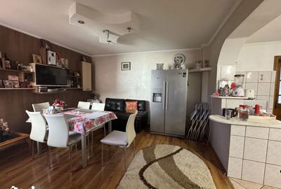 Casă cu 9 camere cu Teren 1100 Mp în Ștefănești - 15