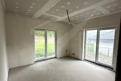 Casă individuală cu 4 camere cu Canalizare în Popești - 2