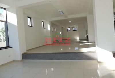 Spațiu comercial, de 242 mp, în Caracal - 2