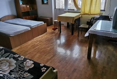 Apartament cu 5 camere decomandat în Central - 4