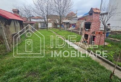 Casă individuală cu 3 camere cu Canalizare în Vasile Aaron - 1