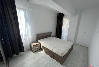 Apartament cu 2 camere decomandat, mobilat în Central