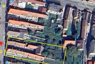 Casă cu Teren 1333 Mp în Hălchiu - 1