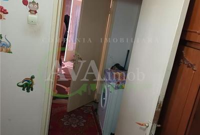 Apartament cu 2 camere semidecomandat în Mioriței