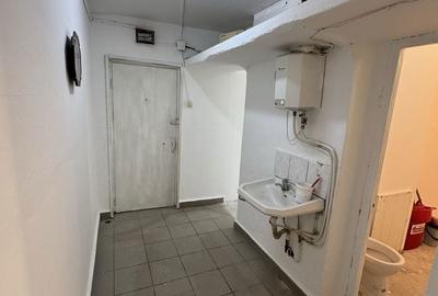 Spațiu comercial, de 40 mp, în Stana - 3