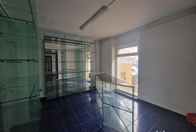 Spațiu comercial, de 48 mp, în Decebal - 7