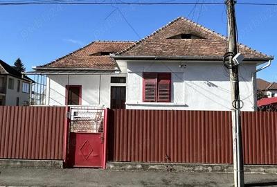 Casă cu 2 camere în Sub Arini - 2