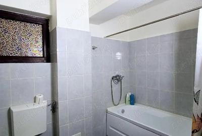 Apartament cu 3 camere semidecomandat, mobilat în Apărătorii Patriei - 1