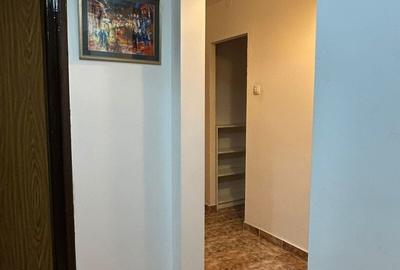 Apartament cu 4 camere decomandat, mobilat în Titan - 16