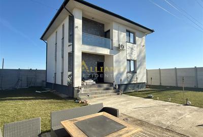 Casă individuală cu 4 camere cu Teren 405 Mp în Berceni