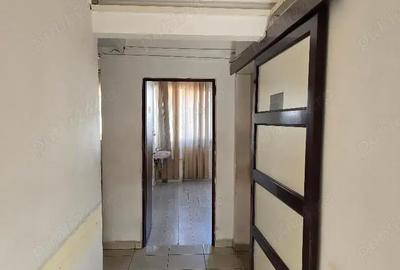 Spațiu comercial, de 500 mp, în Central - 3