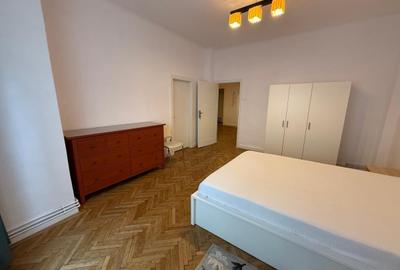 UNIVERSITATE, 3 camere deosebit, centrala proprie, etaj 2, 80 mp - 8