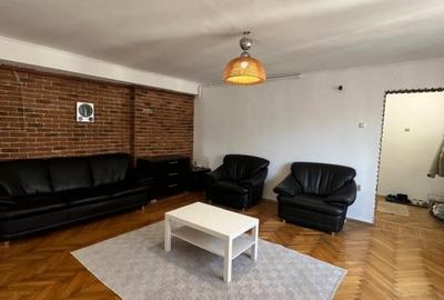 Apartament cu 3 camere semidecomandat, mobilat în Ultracentral - 1