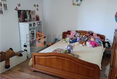 Casă cu 6 camere decomandat cu Teren 2159 Mp în Merei - 7