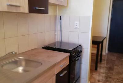 Pacurari-Toma Cozma-ap.1 camere decomandat,et.4/8,mobilat si utilat! - 7