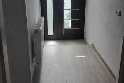 Casă cu 5 camere cu Teren 1000 Mp în Central - 4