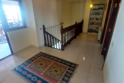 Apartament -5 camere -decomandat-Zona Fundeni - 29