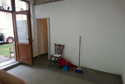 Spațiu comercial, de 20 mp, în Bumbești-Jiu - 1
