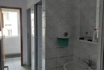 Zona City Mall - bdul Lapusneanu - birou 15.3 mp. Caldura, curatenia, internetul, apa incluse Zona City Mall - bdul Lapusneanu - birou 15.3 mp. Caldura, curatenia, internetul, apa incluse - 2