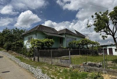 Casă cu 3 camere în Sânmărghita - 2