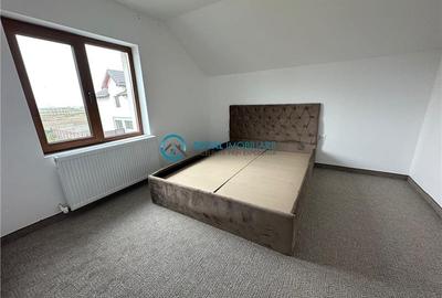 Duplex cu 4 camere cu Canalizare în Strejnicu - 3