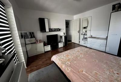 Apartament cu 3 camere decomandat, mobilat în Central - 2