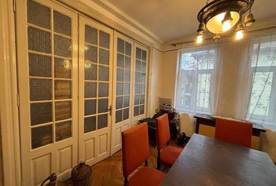 Vanzare apartament cinci camere vila D+P+2 Medicina Cotroceni - 3