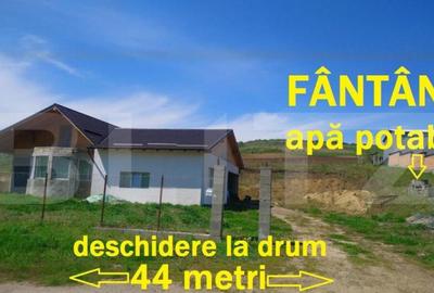 Casă cu 3 camere cu Teren 2116 Mp în Central - 3