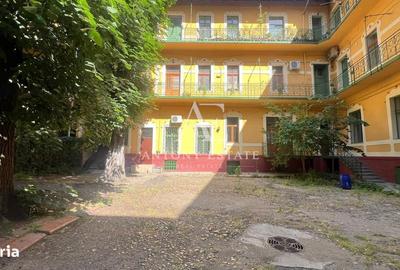 Spațiu comercial, de 30 mp, în Ultracentral - 5