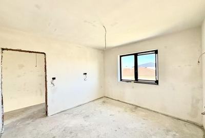 Duplex cu 3 camere, despărțit prin baie | Mosnita Noua | Valery 3 - 9