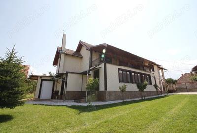 Casă cu 5 camere cu Teren 5707 Mp în Unciuc - 7