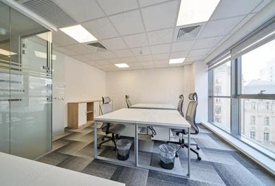 Spațiu comercial, de 1 mp, în Central - 2