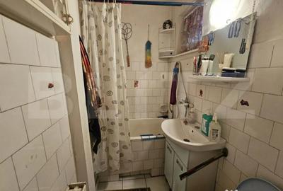 Apartament cu 2 camere semidecomandat în Dacia