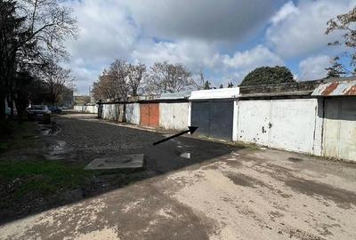 Apartament cu 3 camere semidecomandat în Exterior Vest