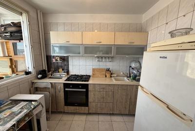 Apartament cu 2 camere semidecomandat, mobilat în 1 Mai - 5