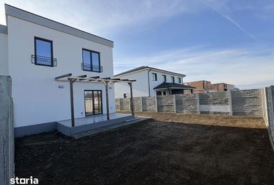 Casă cu 4 camere cu Teren 265 Mp în Moșnița Nouă - 14