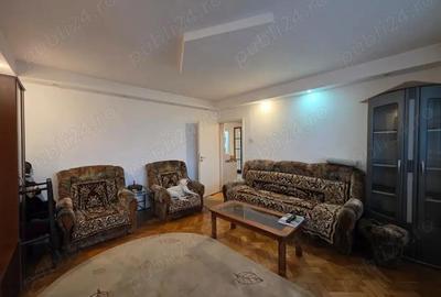 Apartament 3 camere decomandat, Deva - Str. Progresului 65 mp Etaj 4 - 4