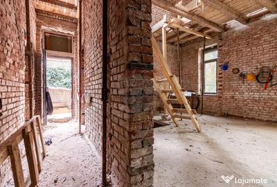 Casă cu 7 camere cu Teren 330 Mp în Vatra Luminoasă - 10