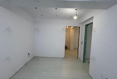 Apartament cu 3 camere decomandat în Apărătorii Patriei - 11