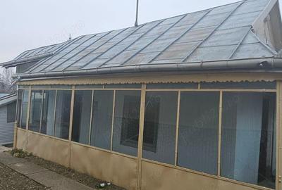 Casa batraneasca in zona Orasului Targu Neam?, cu teren de 250 mp intravilan - 2