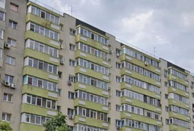 Apartament cu 3 camere semidecomandat în Iancului