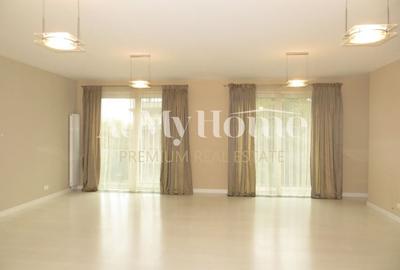 Apartament cu 4 camere decomandat, mobilat în Capitale - 2