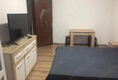 Garsonieră decomandată în Central - 1
